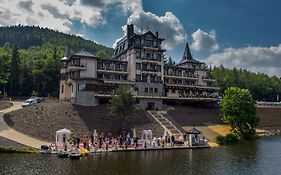 Retro Riverside Wellness Resort