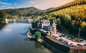 Retro Riverside Wellness Resort